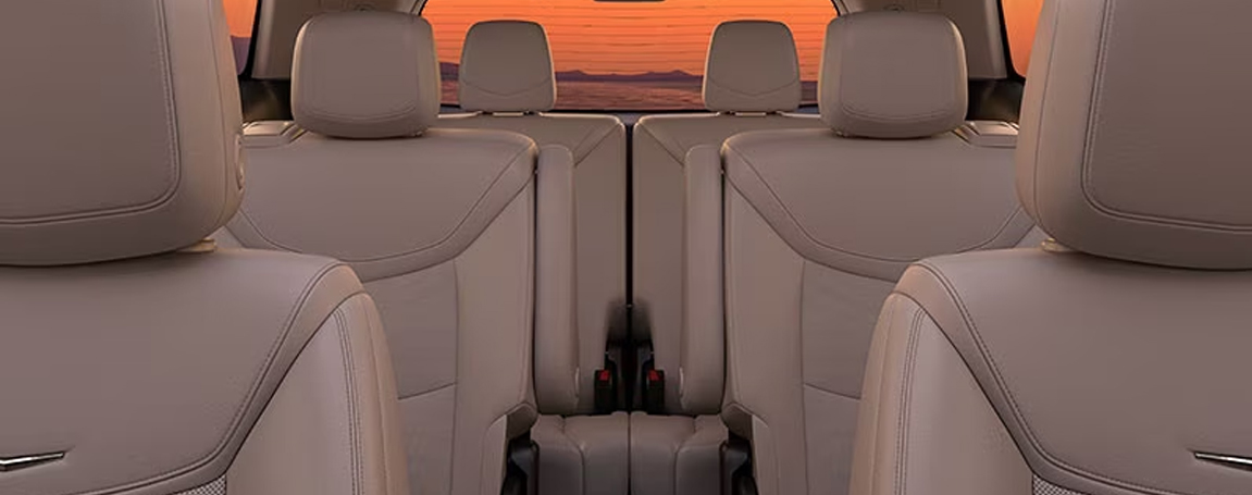 INTERIOR LAYOUT AND OPTIONS